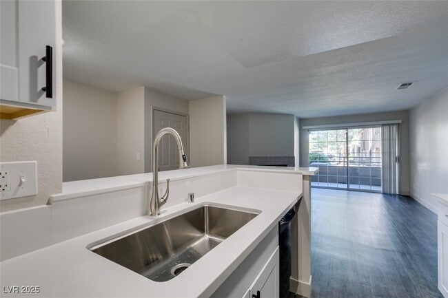 Building Photo - 2200 S Fort Apache Rd