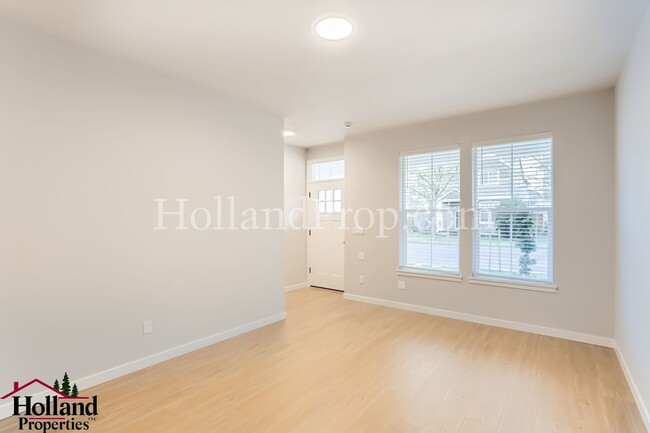 Building Photo - Stunning 2-Bedroom, 2.5-Bath Apartment wit...