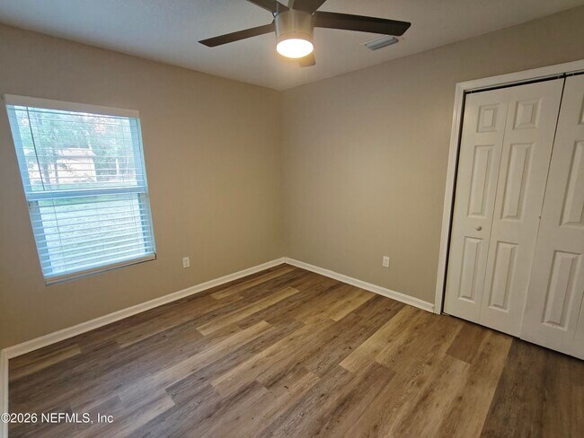 Building Photo - 8153 Thrasher Ave