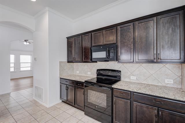 Building Photo - 4009 Pecan Meadow Dr