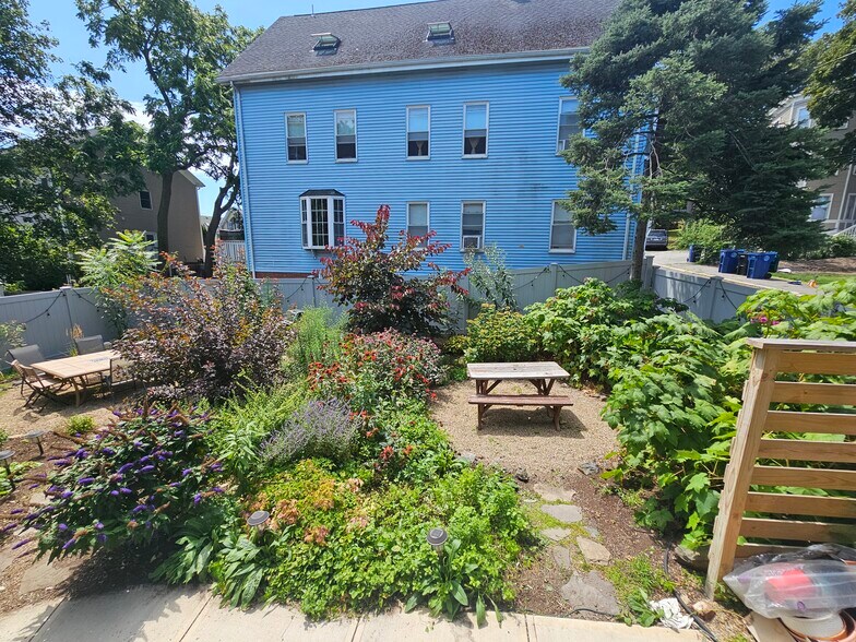 Building Photo - 55 Buffum St