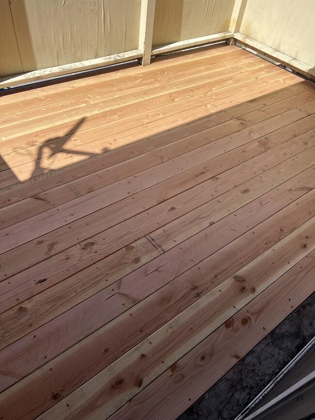 Building Photo - 928 Ravenscourt