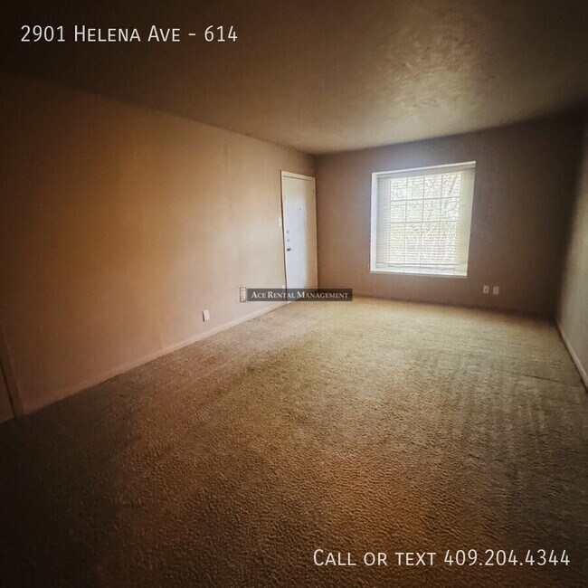 Building Photo - 2901 Helena Ave
