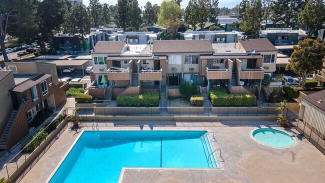 Building Photo - Welcome to Your Updated Home in the Heart of South Coast Metro!