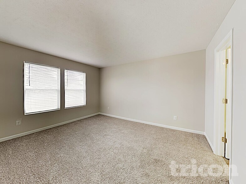 Building Photo - 3203 Brandenburg Dr