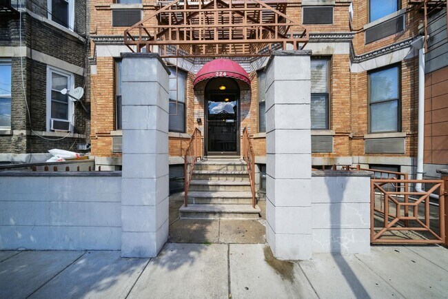 Building Photo - 224 48th St