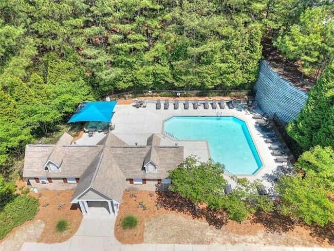 Building Photo - 3702 Brockenhurst Dr