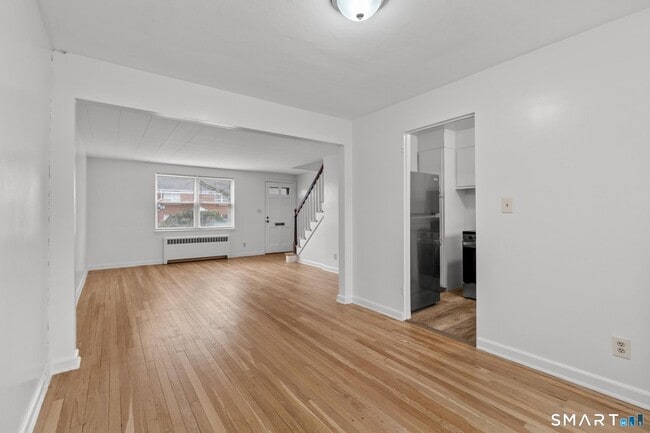 Building Photo - 52 Arnold Way