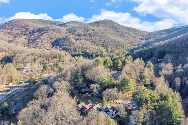 Building Photo - 3 Berkshire Ln