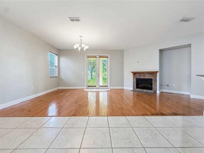 Building Photo - Waterfront 4 Bedroom Home in Eagle Creek Golf Community – Lake Nona