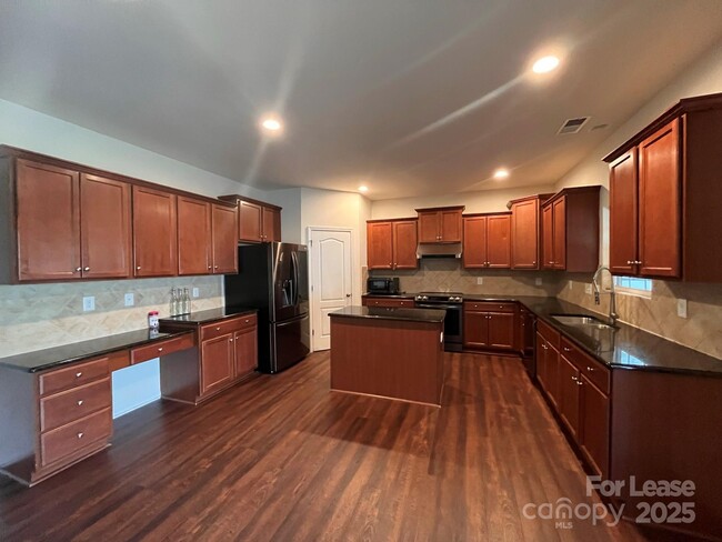 Building Photo - 14007 Highland Meadow Rd