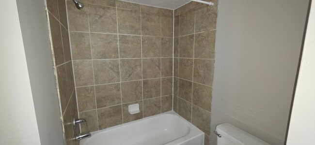 Building Photo - 4 Bedroom home in Southwest Springfield for $1595!