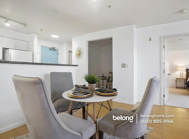 Building Photo - 8300 Oceanview Terrace