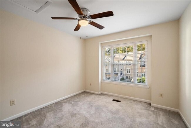 Building Photo - 8316 Linden Oaks Ct
