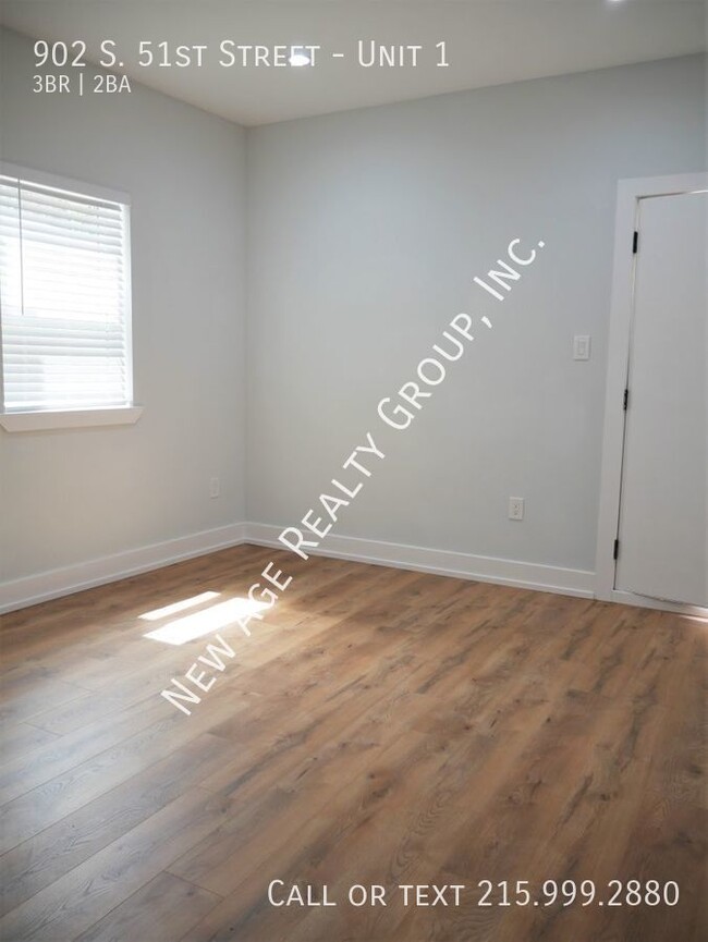 Building Photo - Newly renovated apartment near Cedar Park!