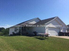 Building Photo - 1601 Moline St