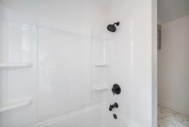 Building Photo - 228 Newcomb Dr