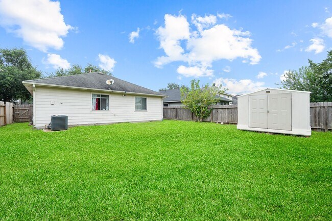 Building Photo - 7427 Briargate Dr