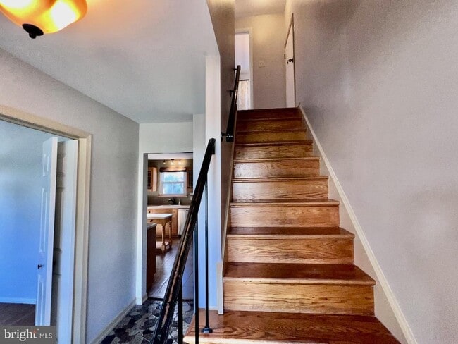 Building Photo - 918 Rockwell Rd