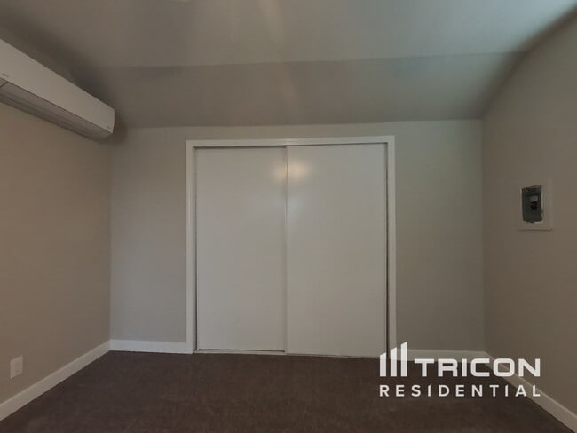 Building Photo - 308 Grape St