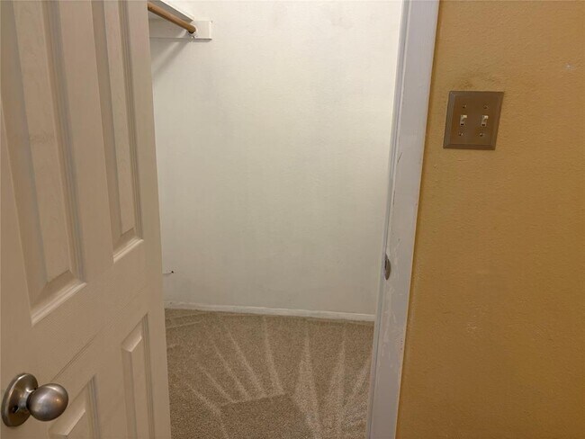 Building Photo - 9226 Jollyville Rd