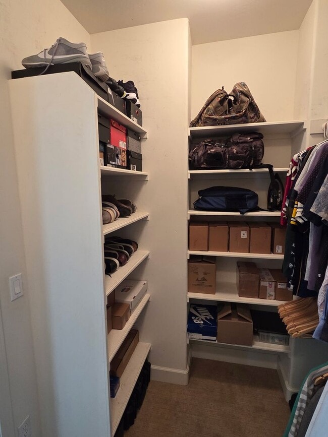 Building Photo - Beautiful home for rent in Atascadero