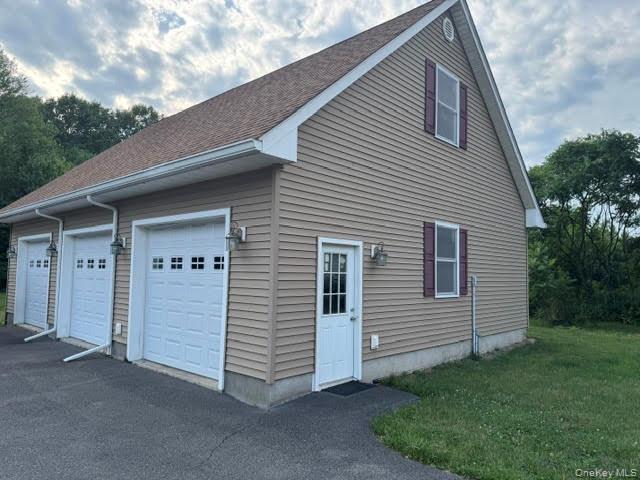 Building Photo - 43 S Ohioville Rd