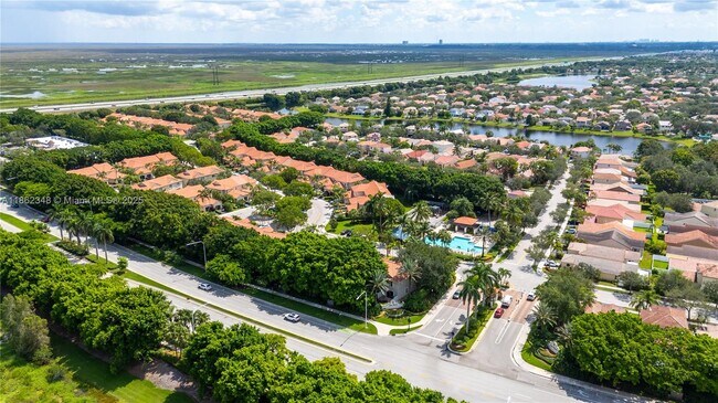 Building Photo - 1081 Sorrento Dr