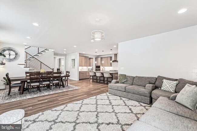 Building Photo - 42023 Spring Air Dr
