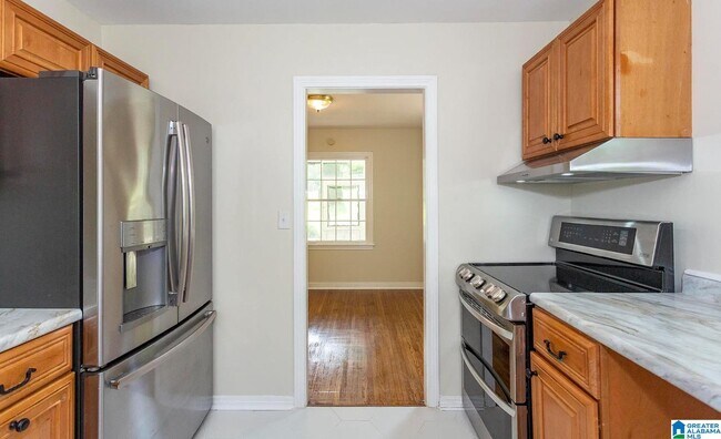 Building Photo - 921 5 Mile Rd