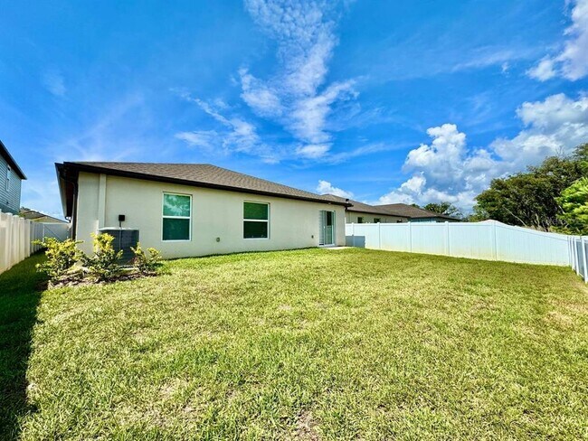 Building Photo - 10275 Purple Leaf Ct
