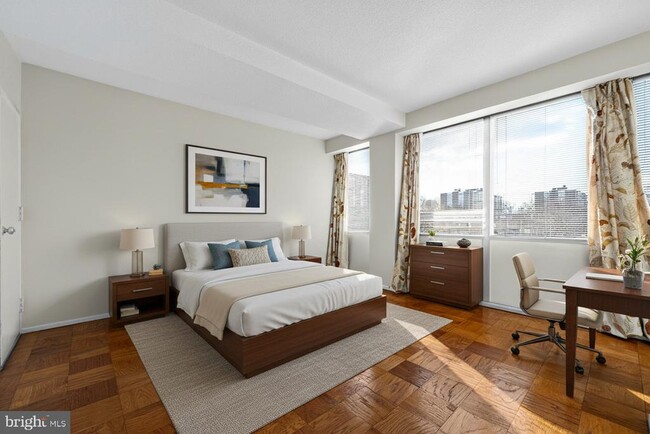 Building Photo - 1311 Delaware Ave SW