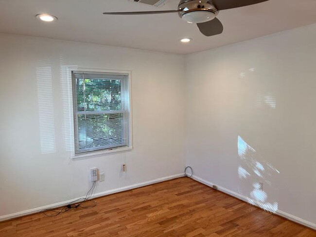 Building Photo - Duplex for Rent in Ormewood Park