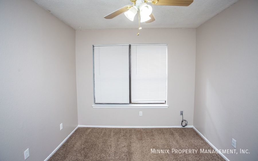 Building Photo - 1103 80th St