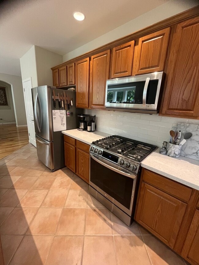 Building Photo - 3820 Vistosa Ct