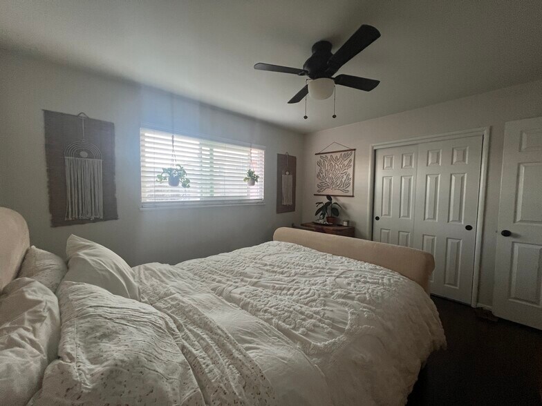 Building Photo - 67 College Dr