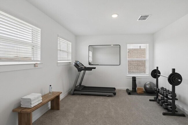 Building Photo - 4727 Bay Vista Dr