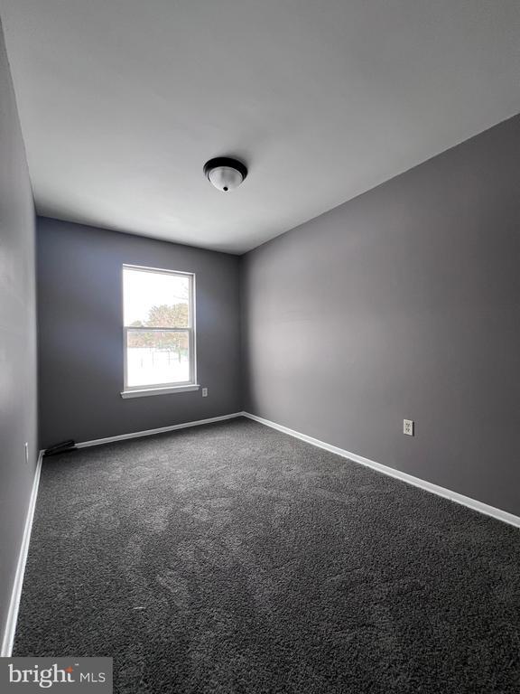 Building Photo - 120 Hopkins Ct