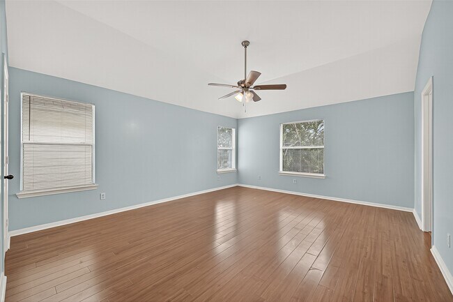 Building Photo - 6710 Bellaire Gardens Dr