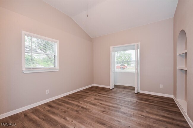 Building Photo - 5119 5th St W