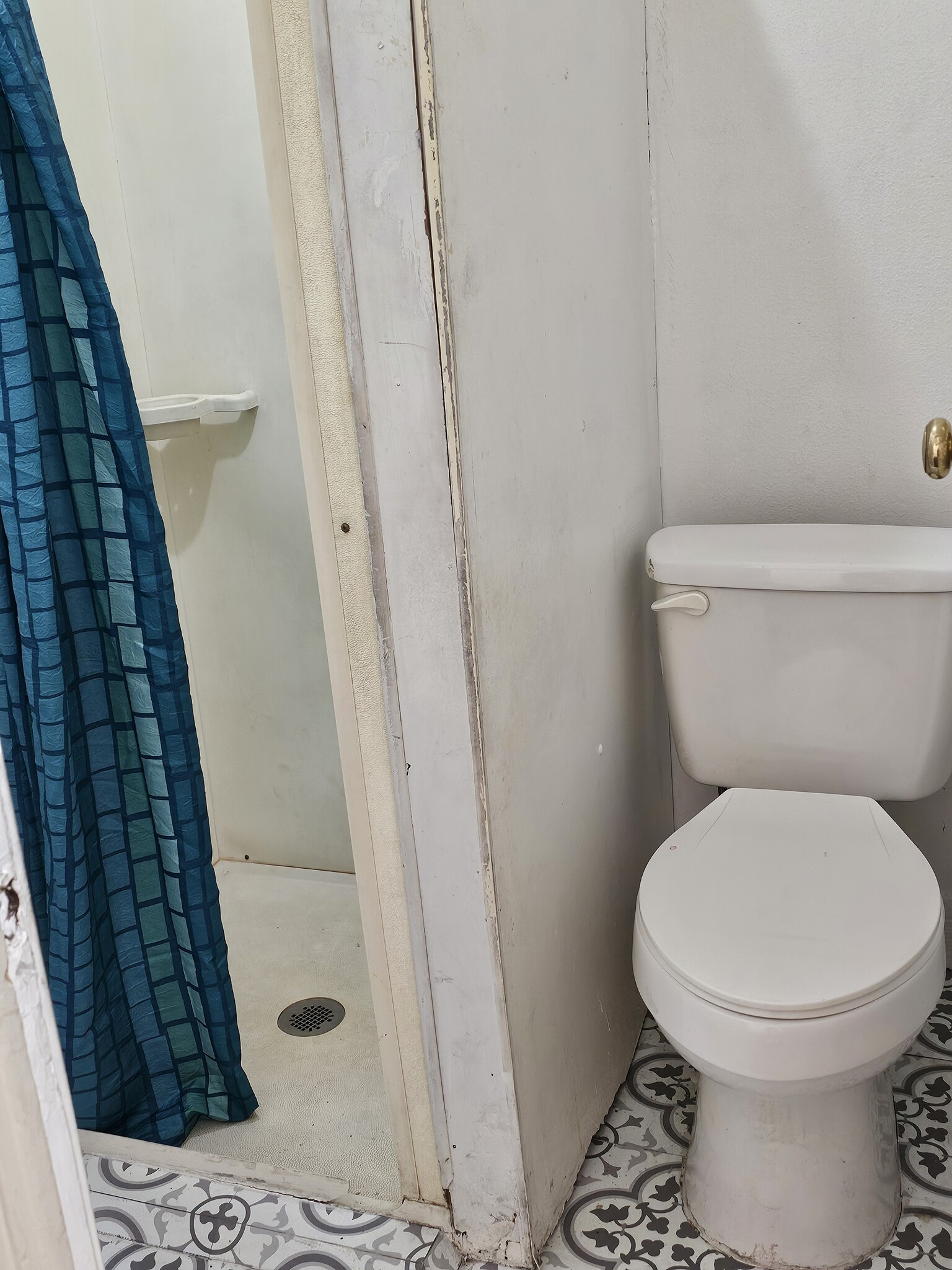 Building Photo - 393 S Eastern Ave