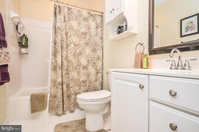 Building Photo - 6242 Levi Ct