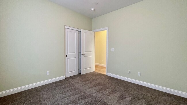 Building Photo - Exceptionally Maintained, Newer, Single Level 3-Bedroom Home with Air Conditioning in Serra Meadows