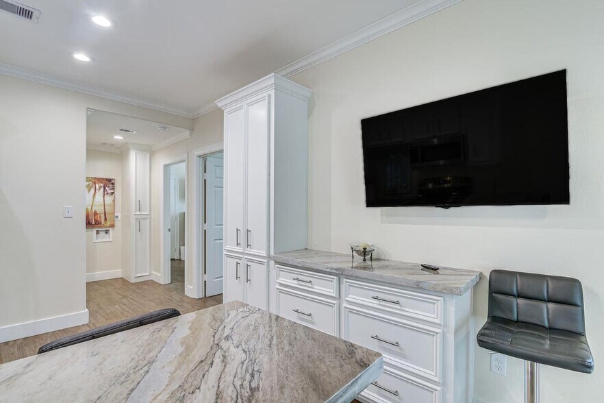 Building Photo - 1208 26th St