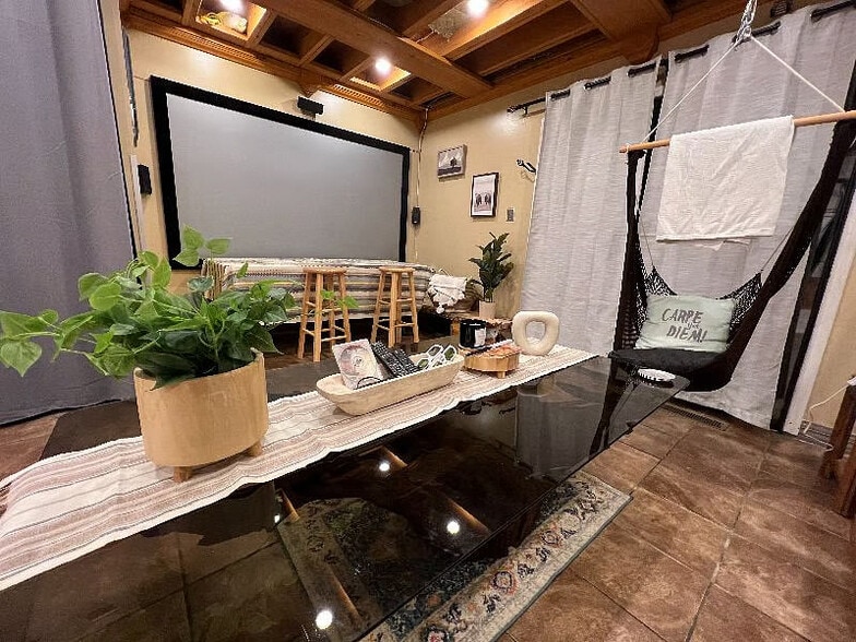 Building Photo - 106 Weatherstone Dr