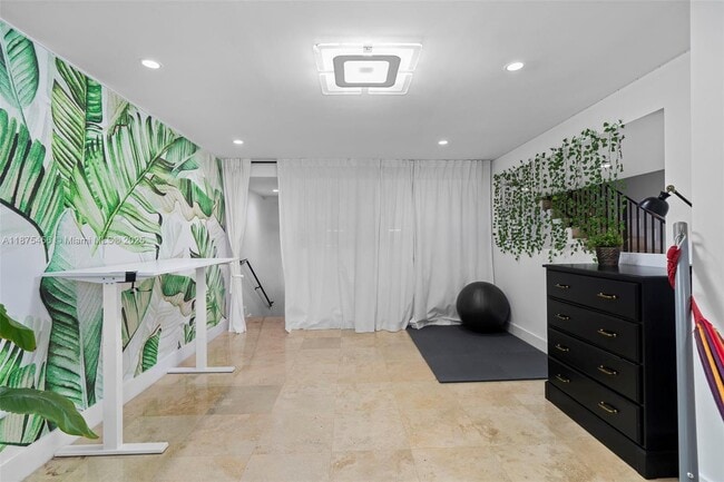 Building Photo - 3506 NE 166th St