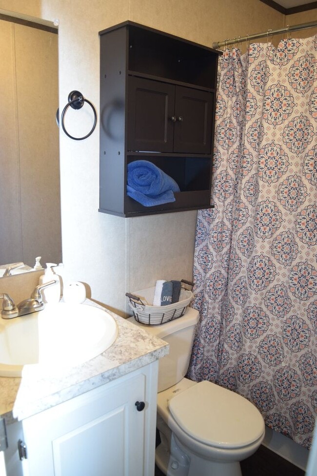 Building Photo - Charming 2BR/1BA Furnished Home in Taylors...