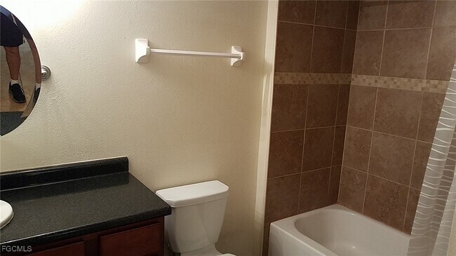 Building Photo - 3419 Winkler Ave