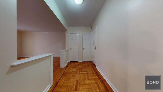 Building Photo - 124 E 24th St