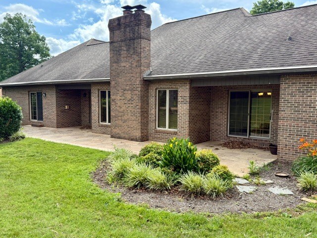 Building Photo - 590 Wedgwood Dr